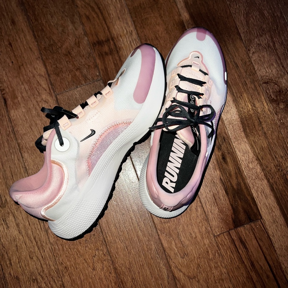 Women’s Nike React Running Shoes, Size 10, Color: Cream, peach, rose, black